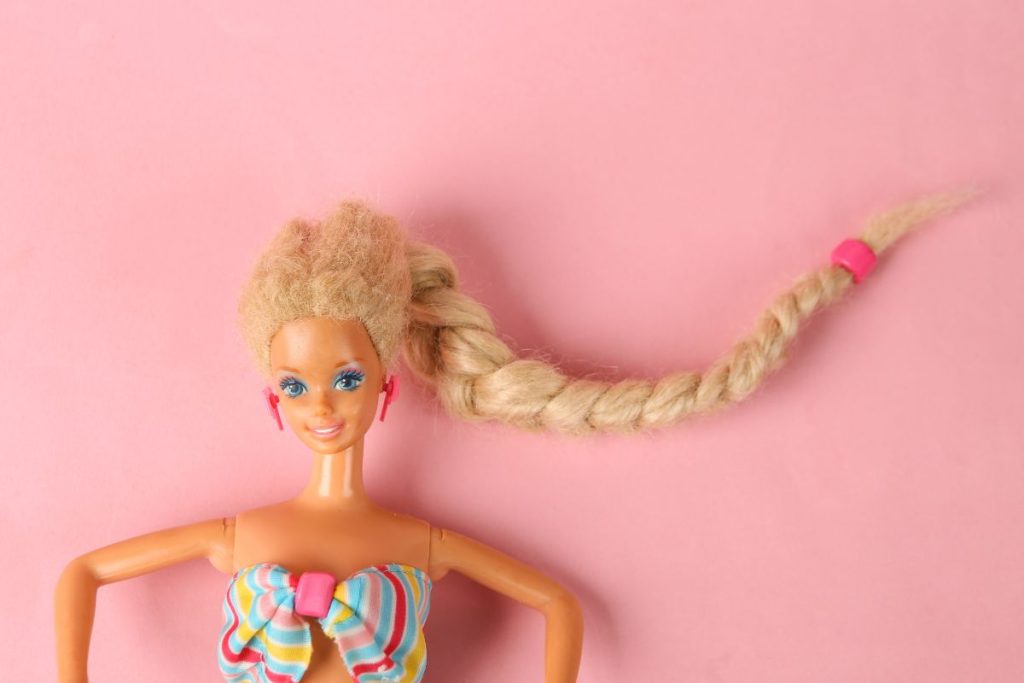 Barbie cheveux