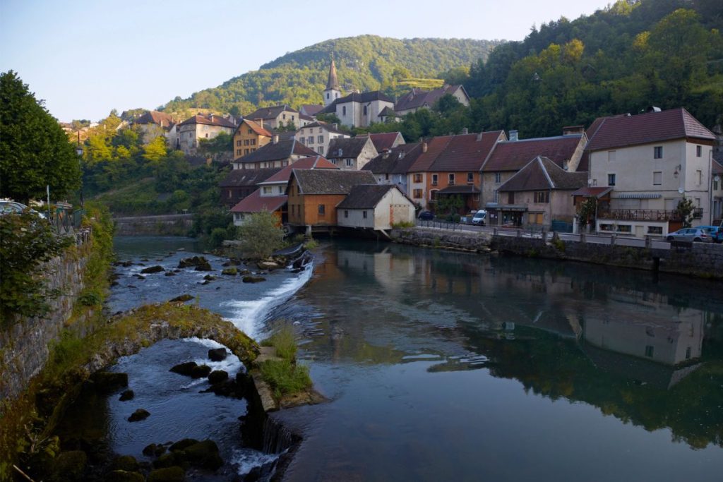 Découvrez Lods, le plus beau village du Doubs !