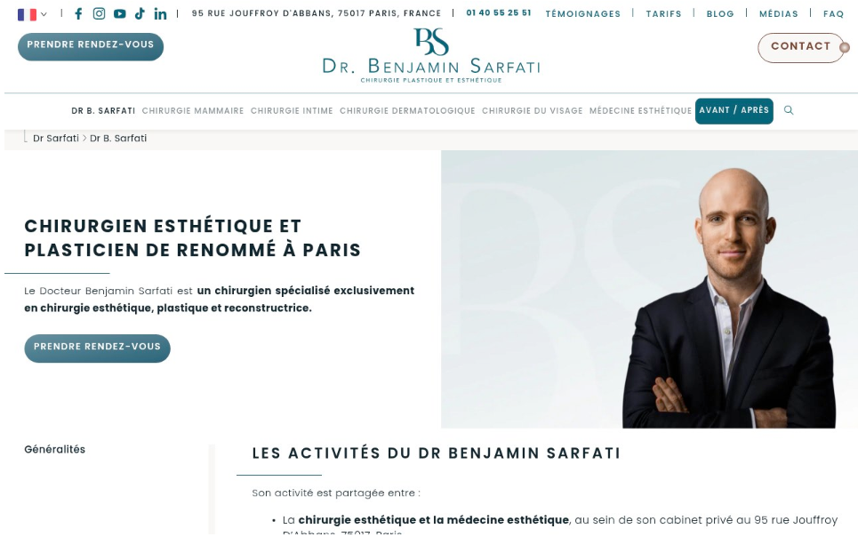 Capture d'écran du site web du Dr Benjamin Sarfati présentant son portrait, les boutons de contact et des informations sur ses services en tant que chirurgien plasticien et esthétique à Paris.