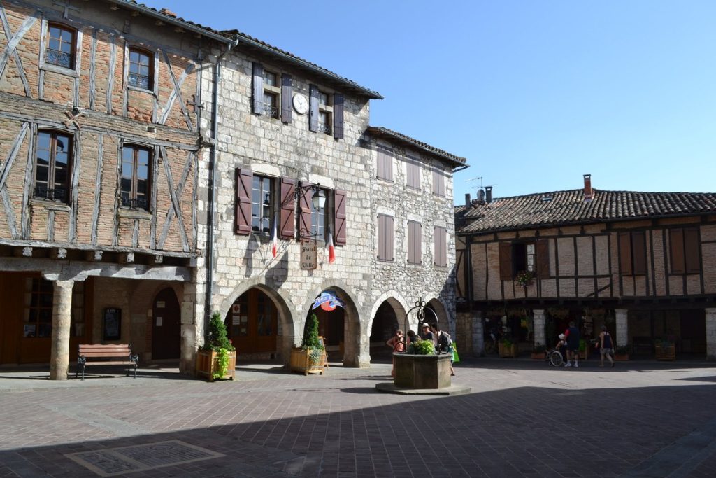 Vue de Castelnau-de-Montmiral