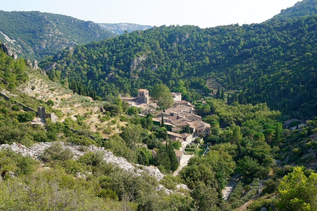 Vue de Saint-Guilhem-le-Désert
